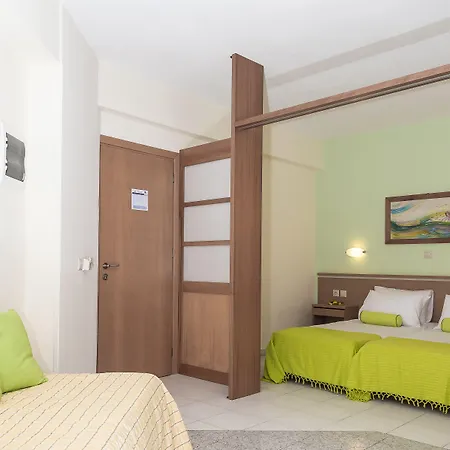 Majestic - Adults Only