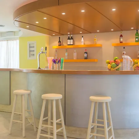 Majestic - Adults Only Hotel