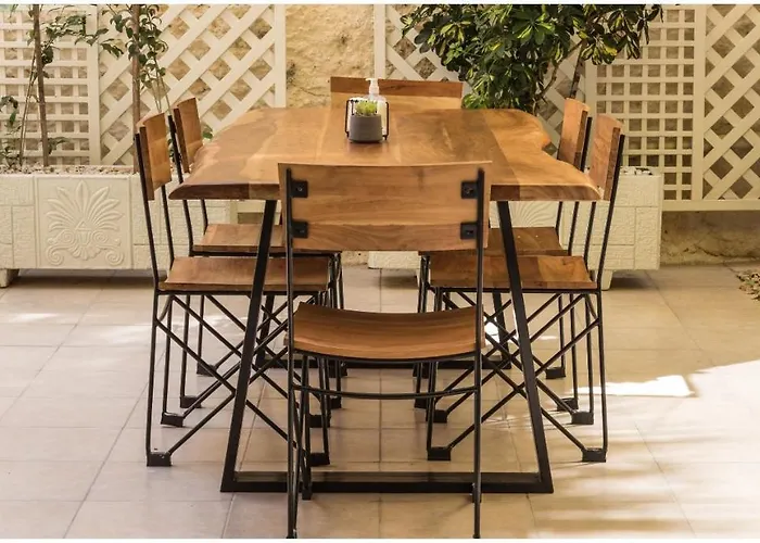 雄伟酒店 - 仅限成人 酒店