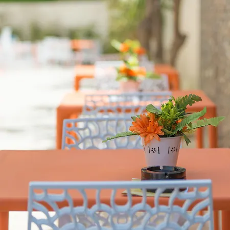 Majestic - Adults Only Szálloda