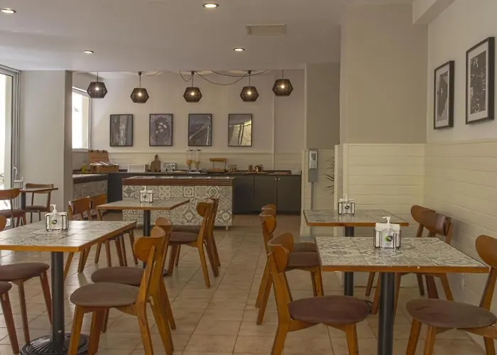 Majestic - Adults Only 3*